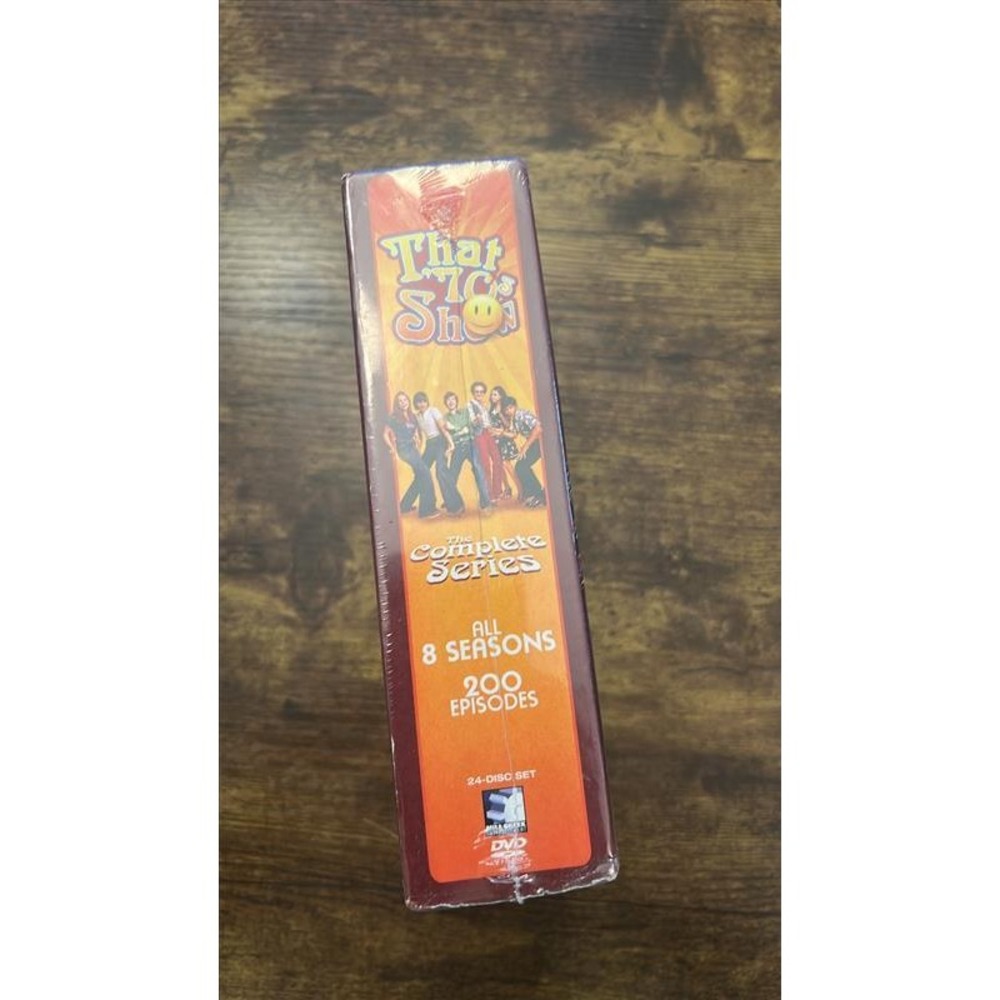 That 70s Show The Complete Series DVD Box Set 24-Disc 8 Seasons 200 Episodes NEW - Picture 3 of 4